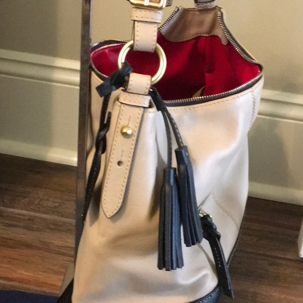 Dooney & Bourke Tan and Black Leather Shoulder Bag. NWOT - Picture 6 of 15